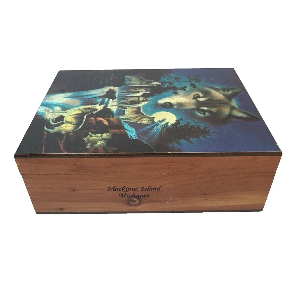 Vintage Woolf Animal Design Jewelry Keepsake Box Hand Crafted Wood Artisan
